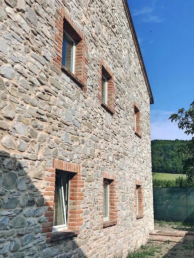 Konukevi La Casetta Otel Varano deʼ Melegari